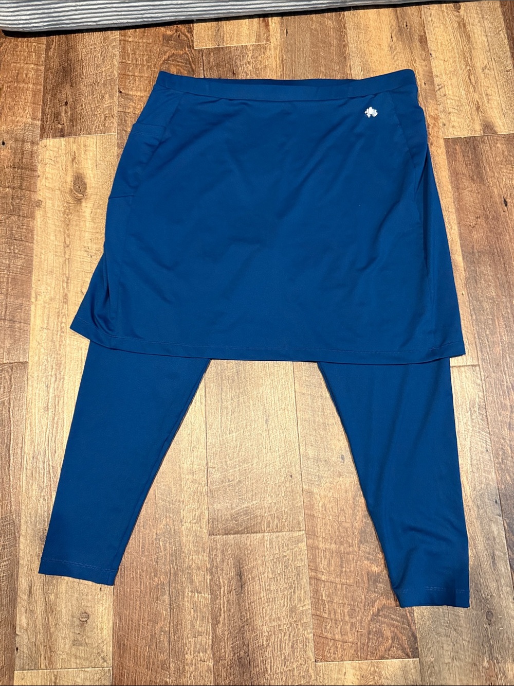 Women’s Royal Blue Skirt with Attached Leggings-Worn Tag and Logo all else great